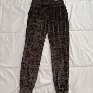 Lululemon Ready to Crush Jogger in French Press